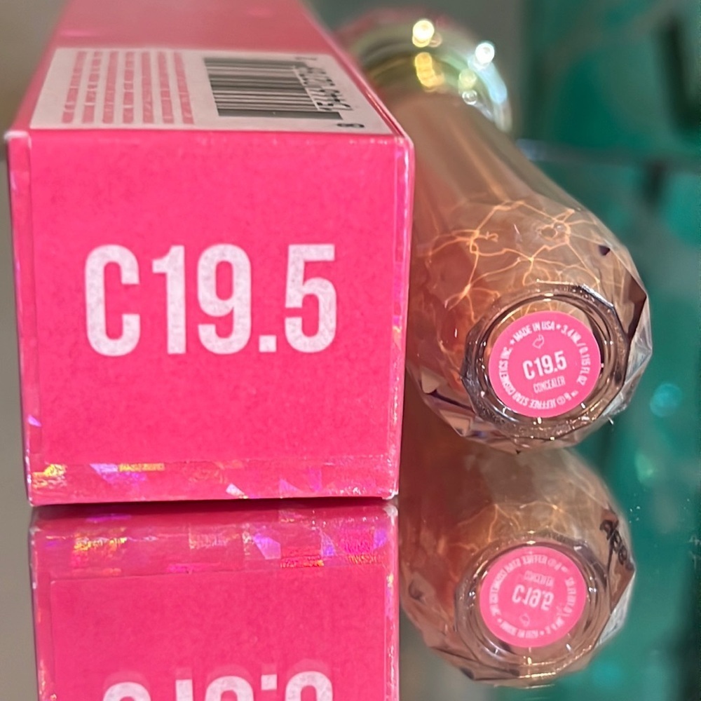 Magic Star C19.5 Concealer, Jeffree Star, NEW IN BOX - Picture 3 of 8